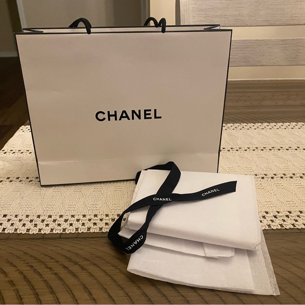 Chanel White Shopping Bag with Ribbon and tissue paper small